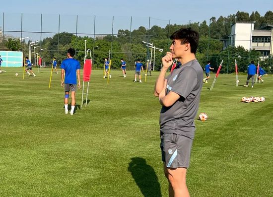 久久乐国产精品亚洲综合m3u8